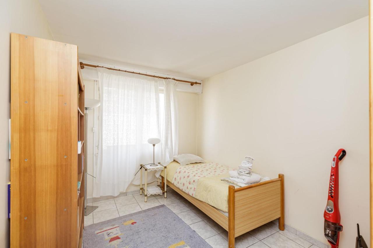 Spacious T3 With View In The Heart Of The City! Apartment